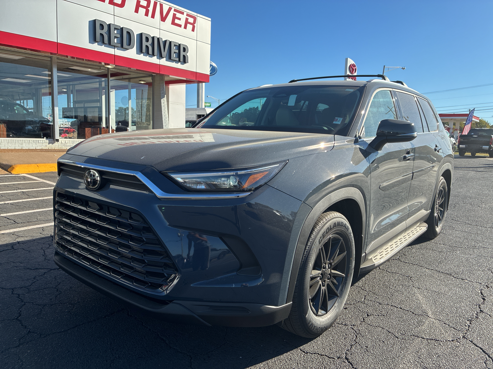 2026 Toyota Grand Highlander XLE photo 1