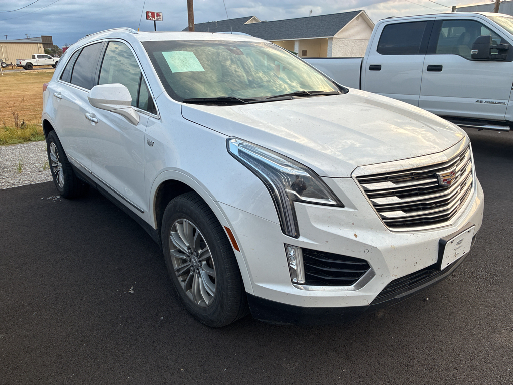 2019 Cadillac XT5 Luxury AWD photo 2