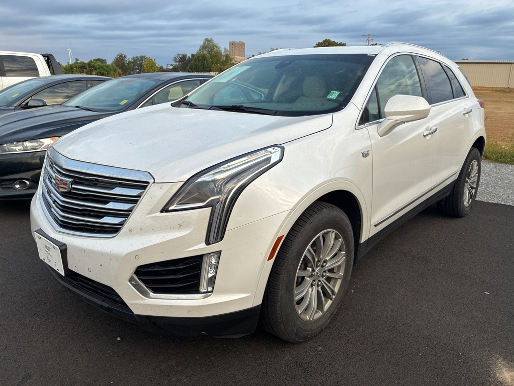 2019 Cadillac XT5 Luxury AWD photo 1