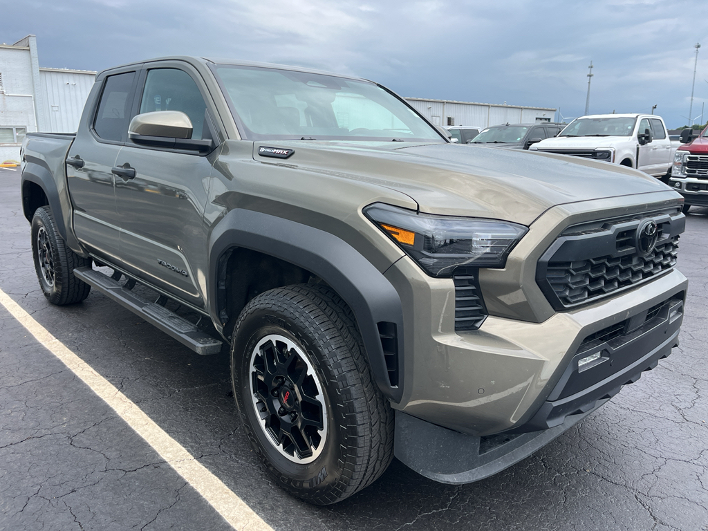 2026 Toyota Tacoma Hybrid TRD Off Road Hybrid photo 3