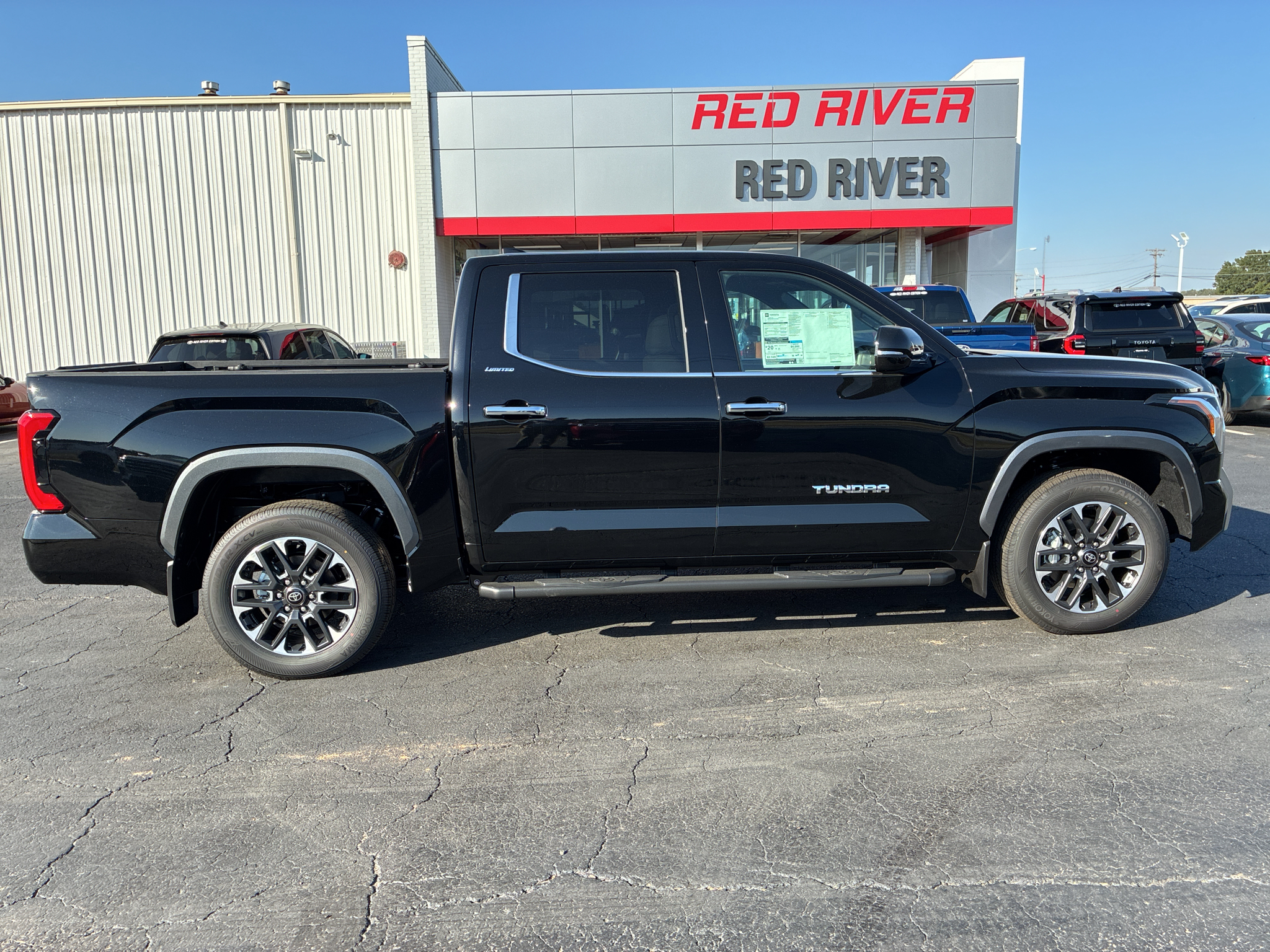 2026 Toyota Tundra Limited photo 4