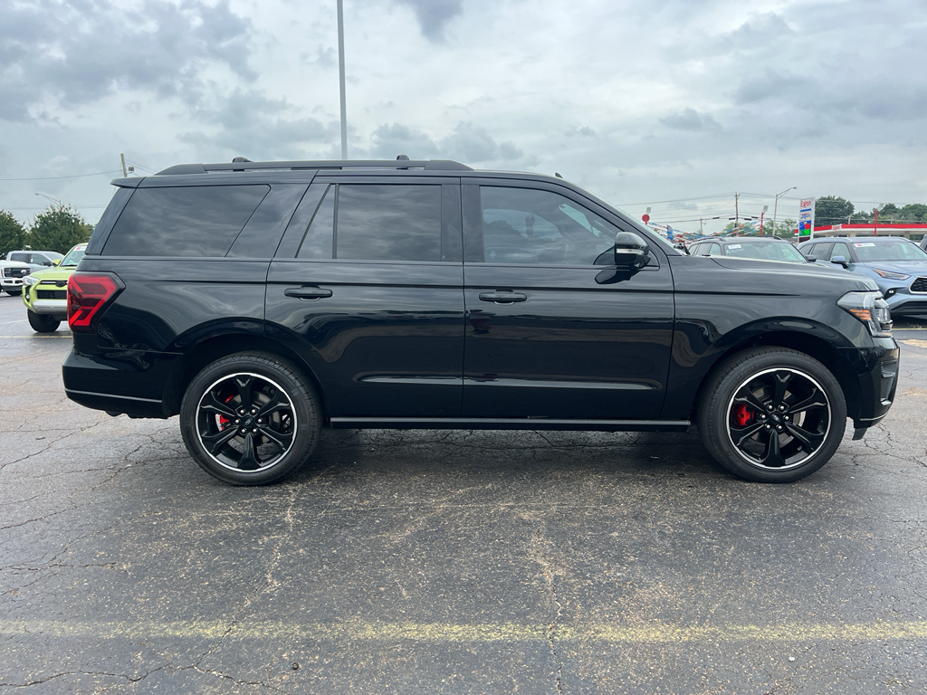 2023 Ford Expedition Limited photo 4
