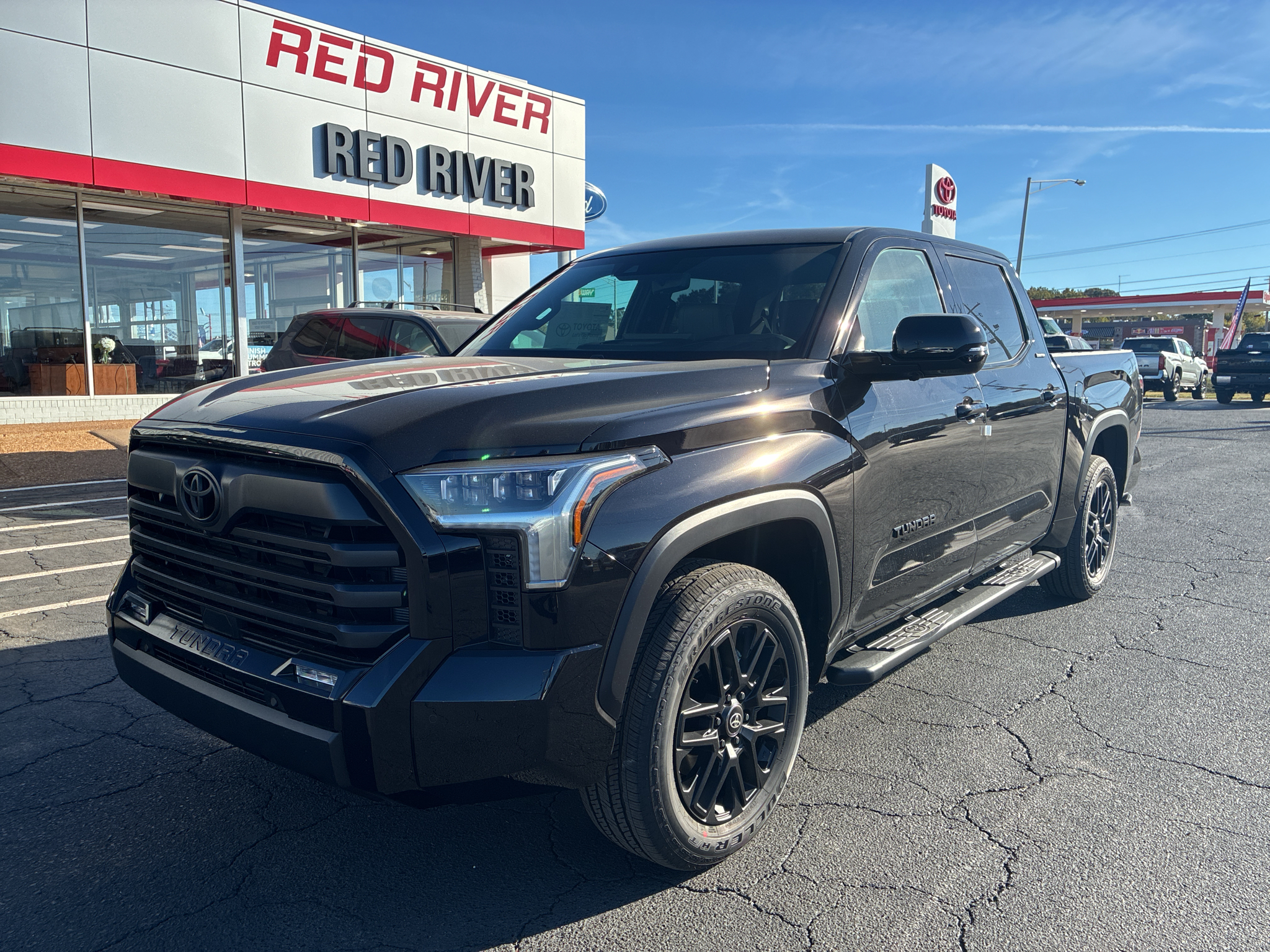 2026 Toyota Tundra Limited photo 1