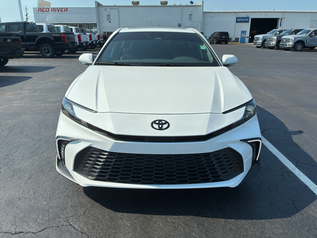 2026 Toyota Camry Hybrid SE photo 2