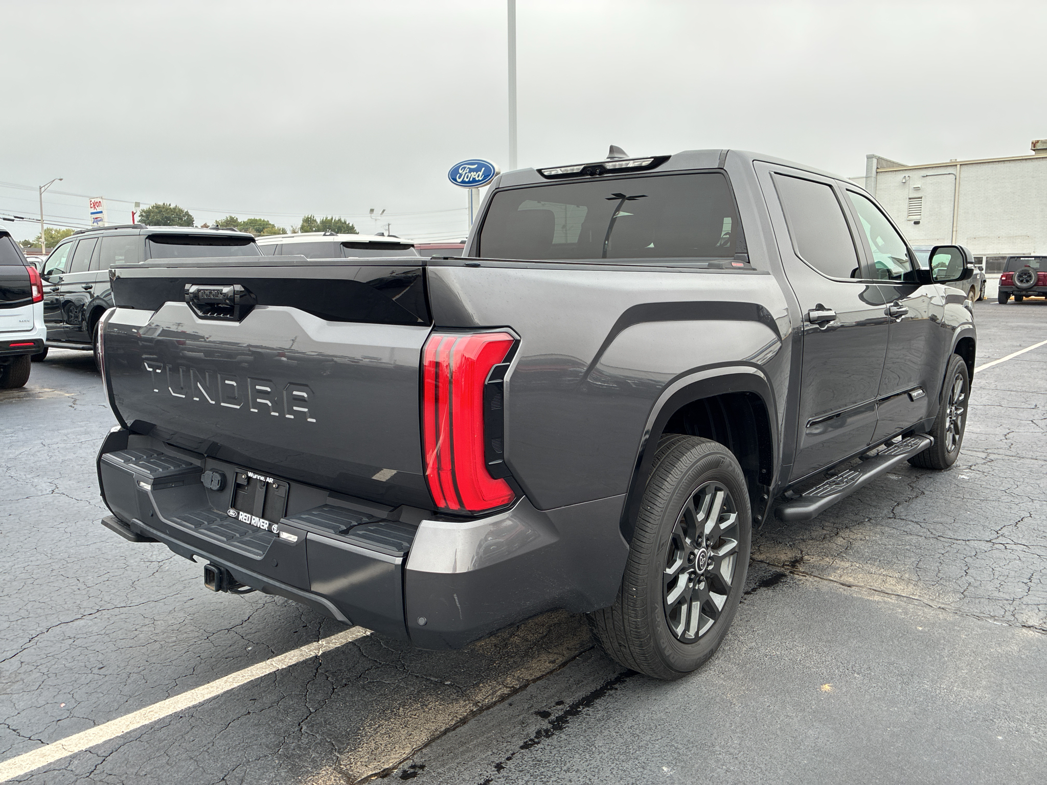 2024 Toyota Tundra Platinum photo 5