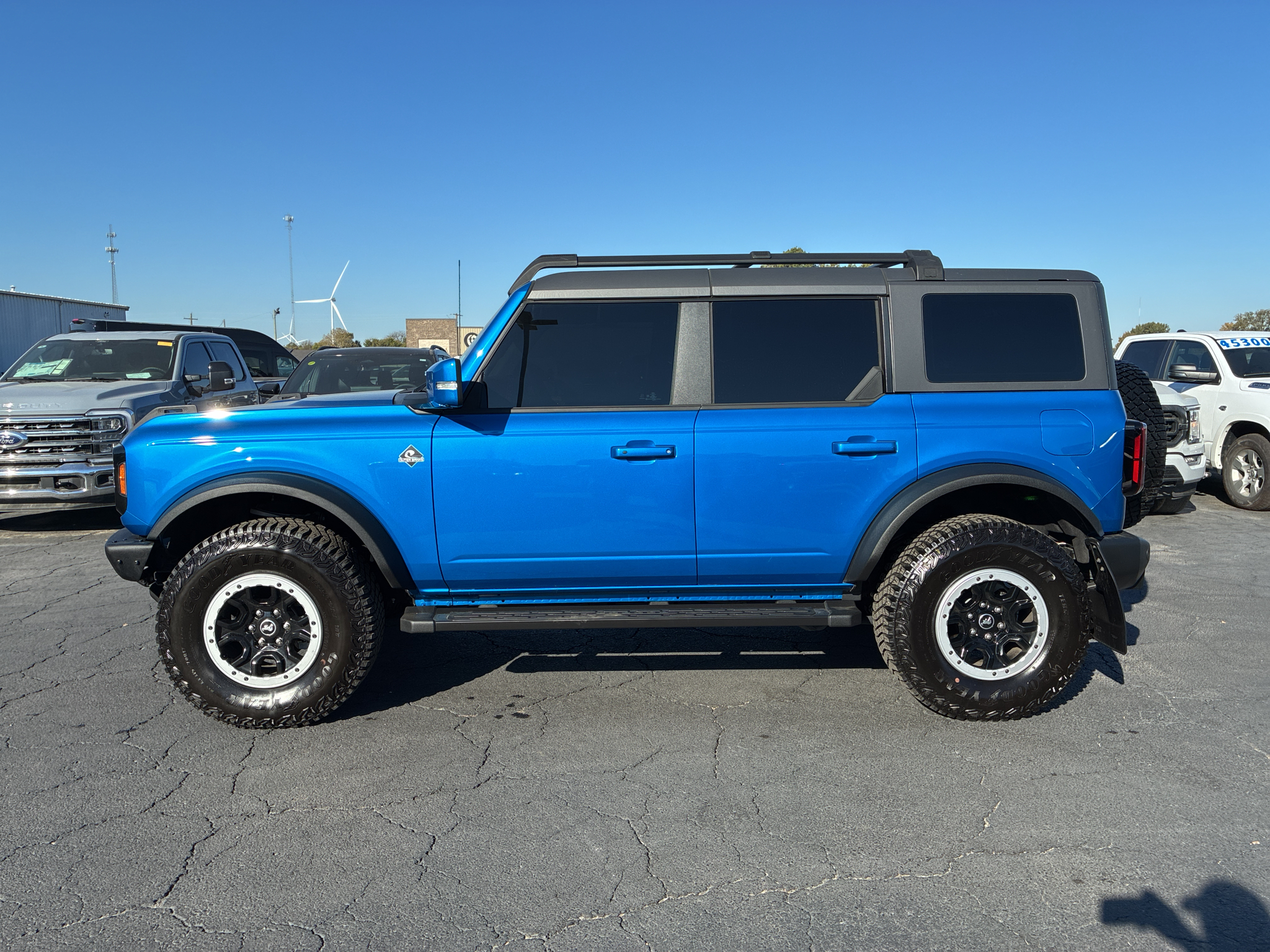 2024 Ford Bronco Outer Banks photo 6