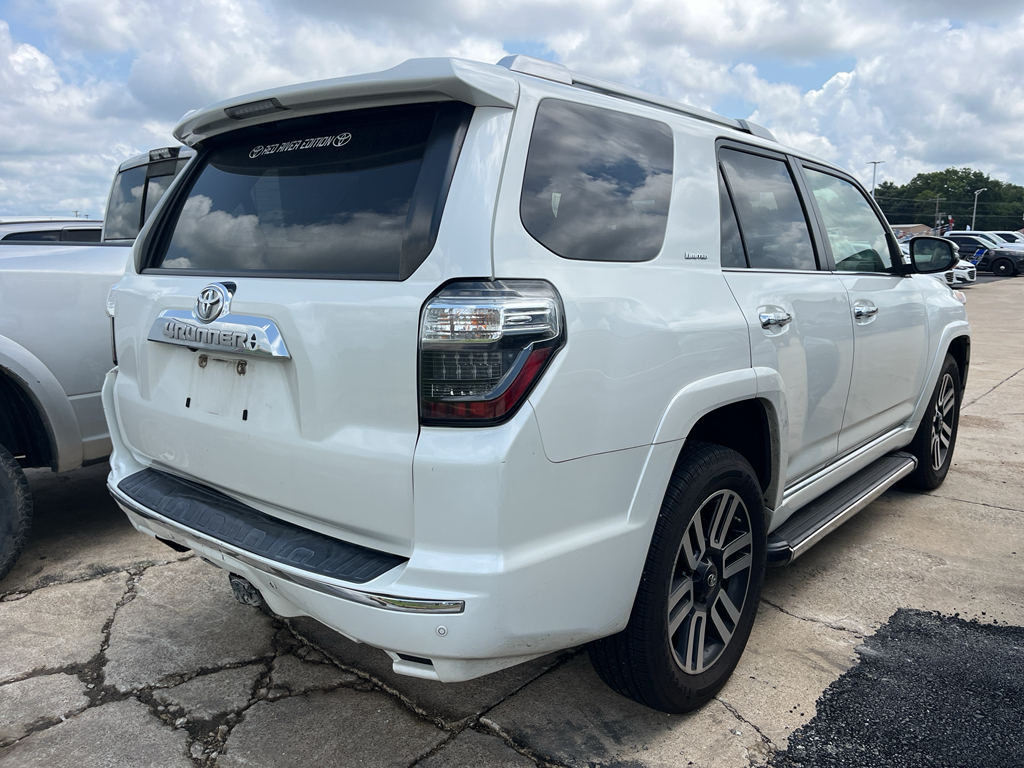 2017 Toyota 4Runner Limited photo 3