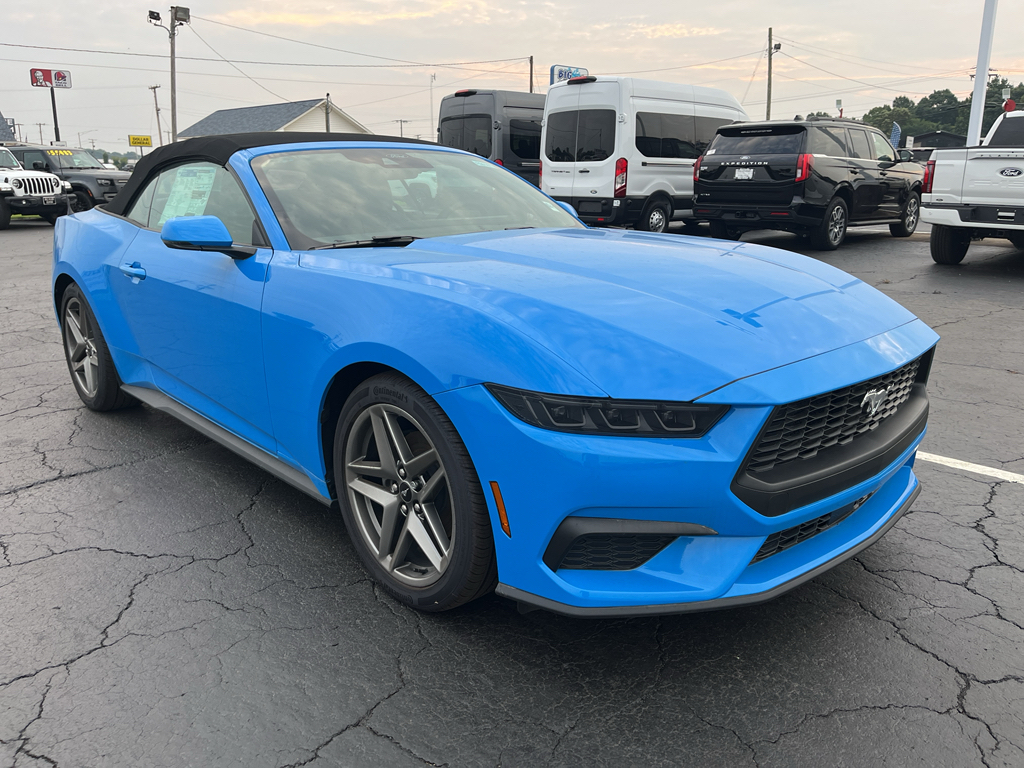 2026 Ford Mustang EcoBoost Premium photo 3