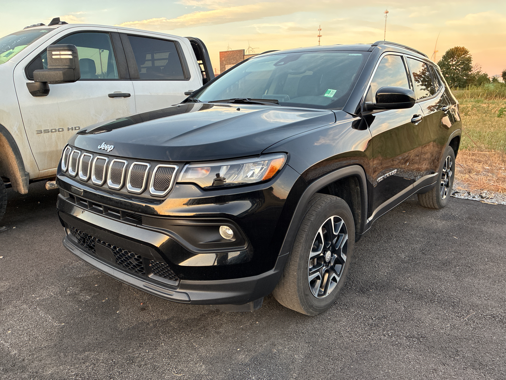 2022 Jeep Compass Latitude photo 1