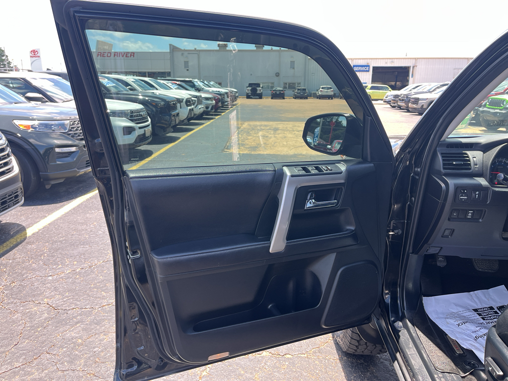 2019 Toyota 4Runner representative vehicle photo