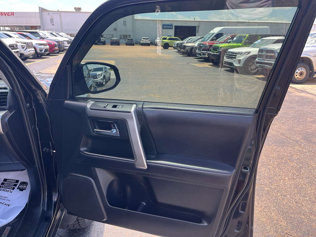 2019 Toyota 4Runner representative vehicle photo