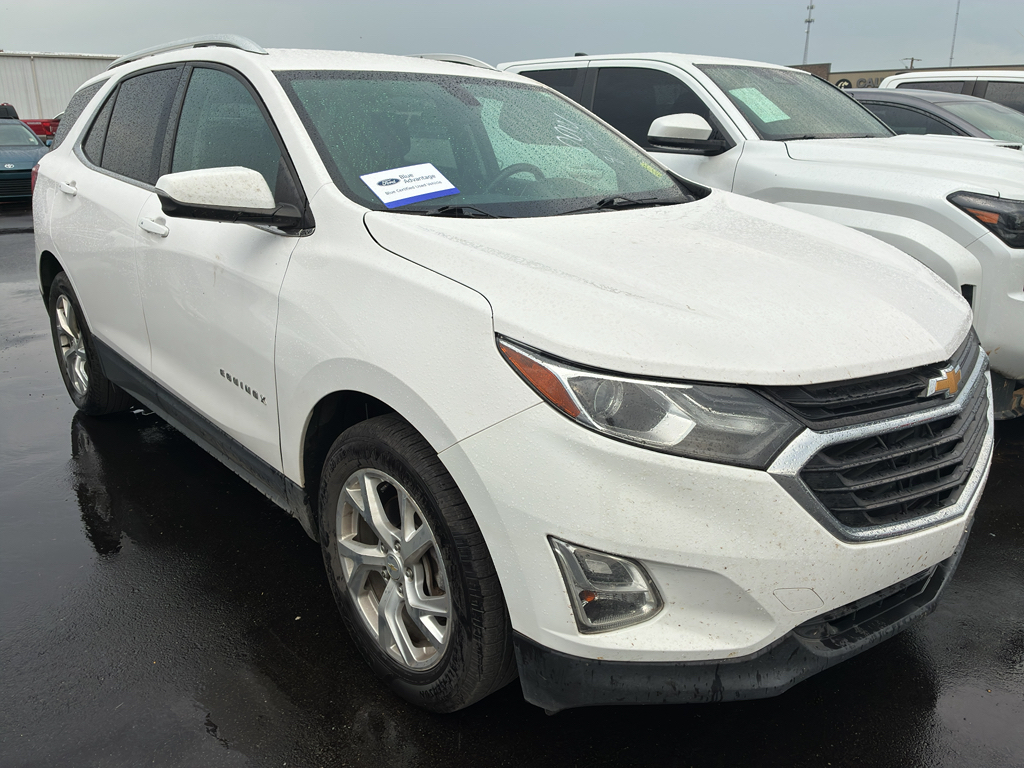 2019 Chevrolet Equinox LT photo 2