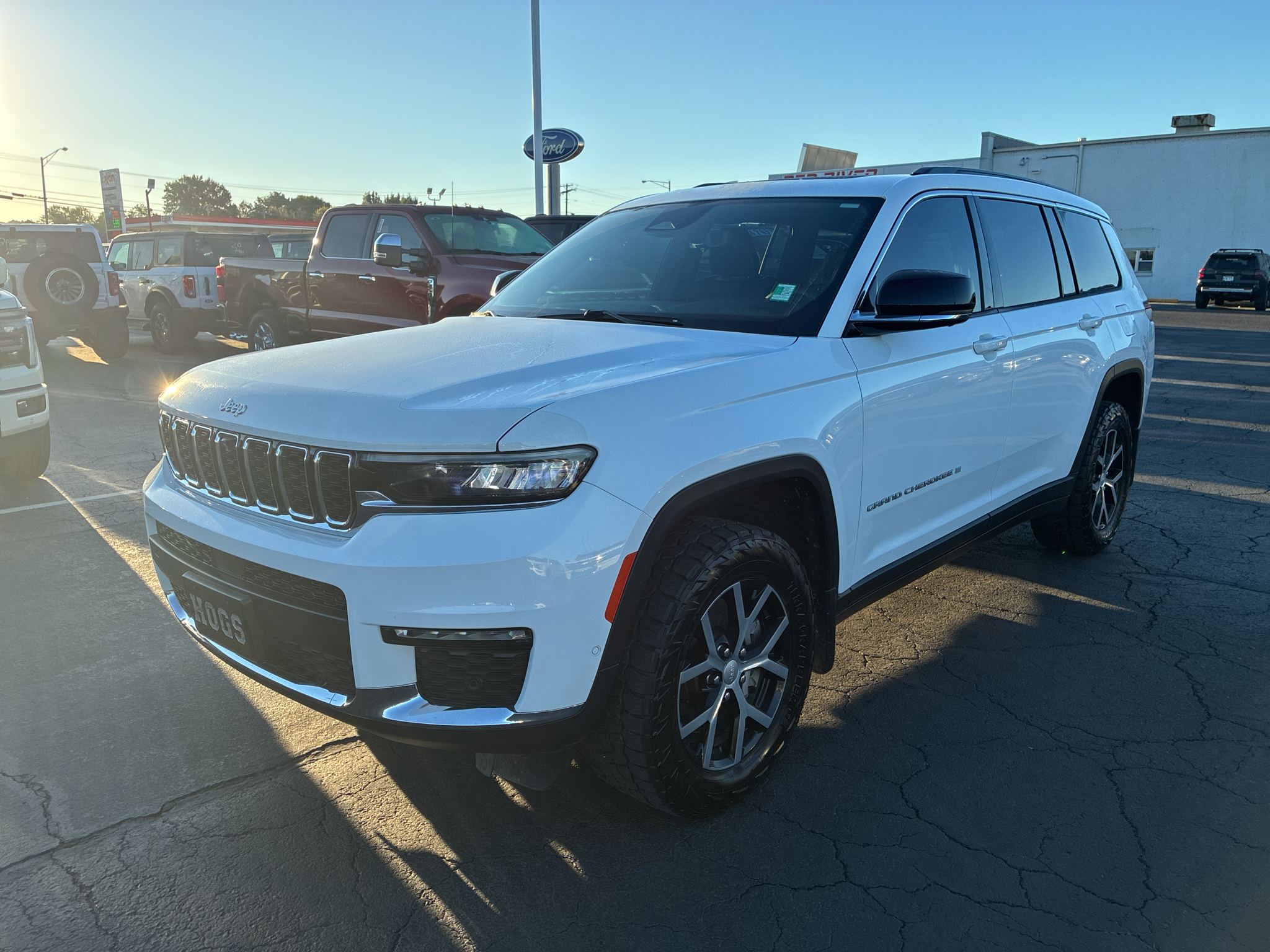 2024 Jeep Grand Cherokee L Limited photo 1