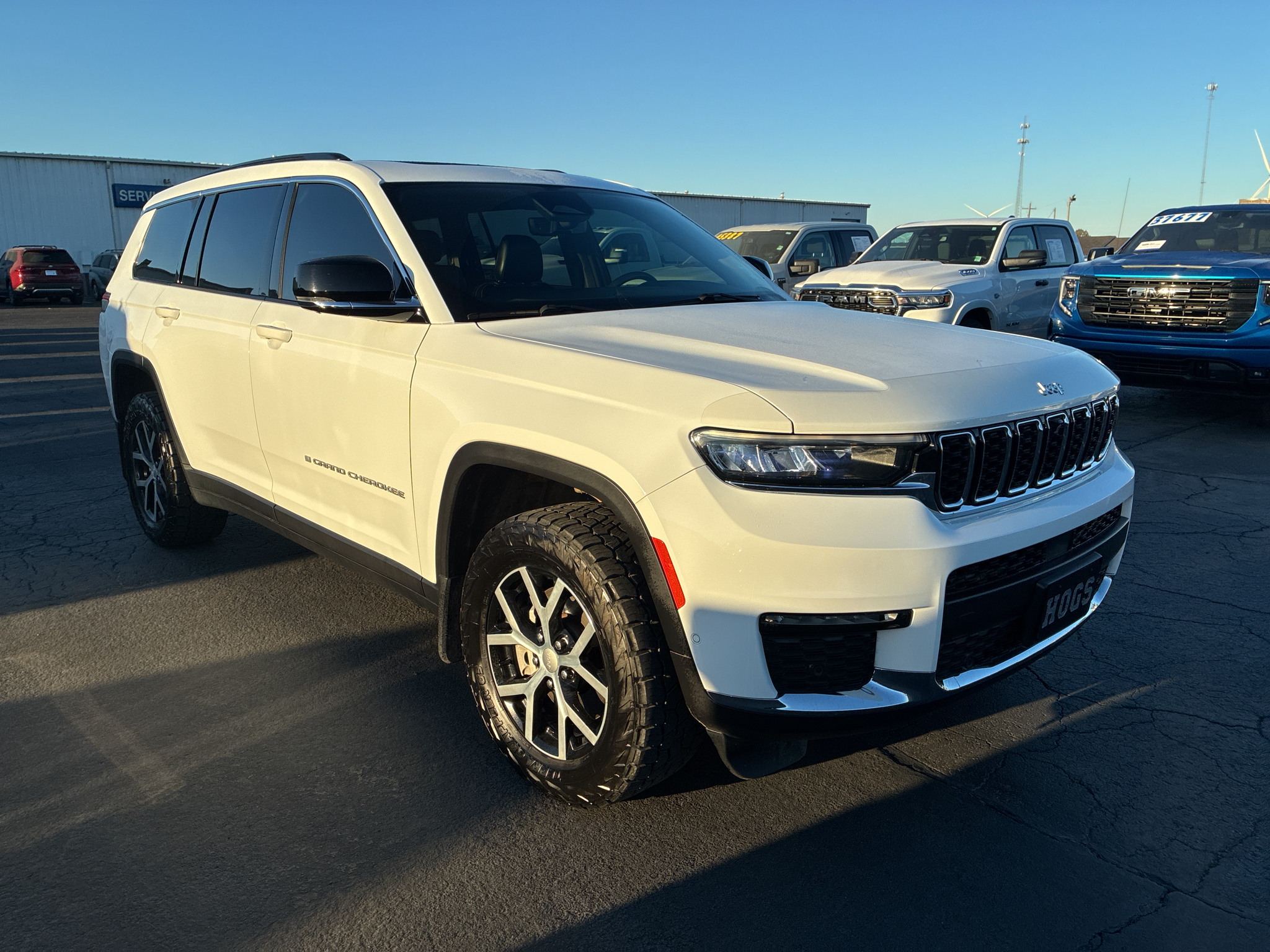 2024 Jeep Grand Cherokee L Limited photo 3