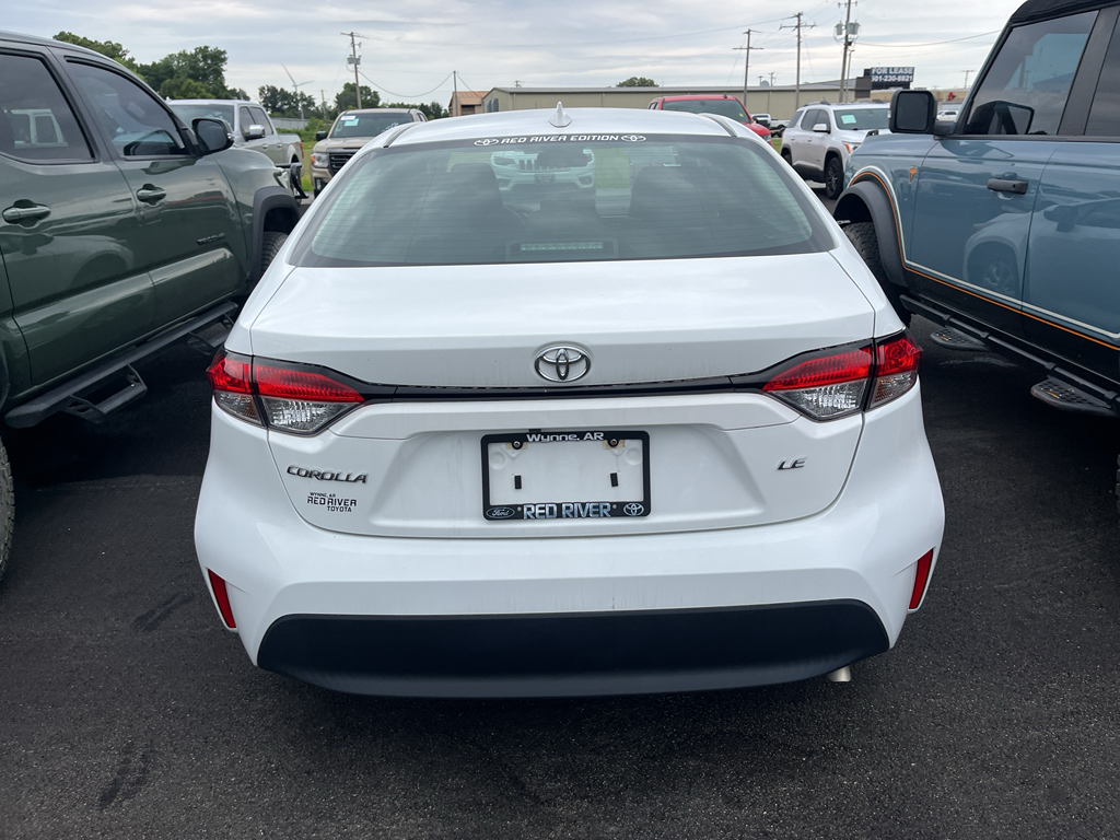 2024 Toyota Corolla LE photo 3