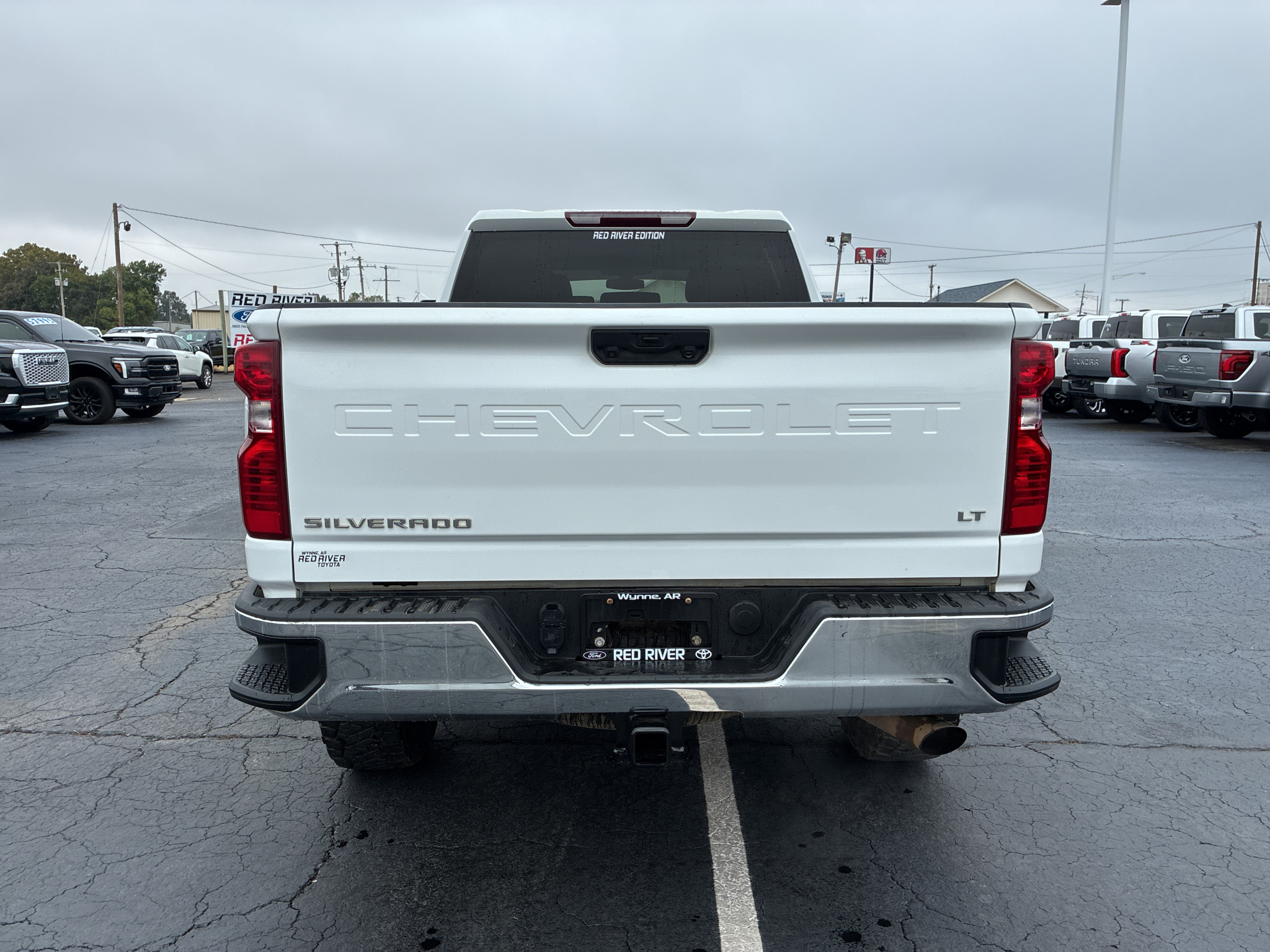 2023 Chevrolet Silverado LT photo 6