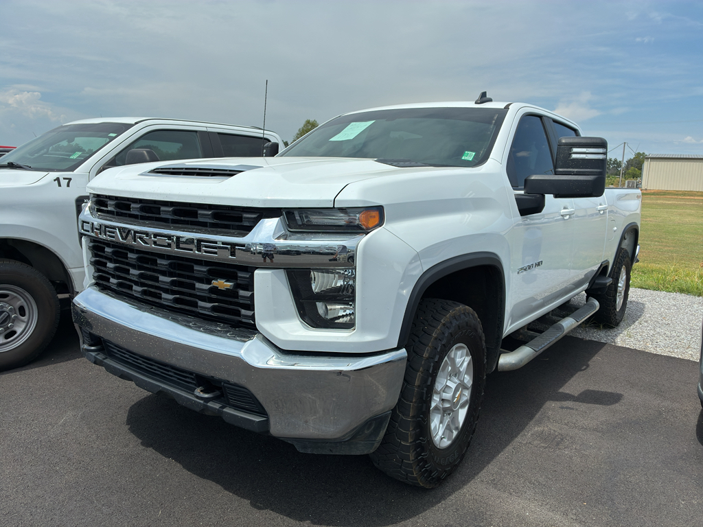 2023 Chevrolet Silverado LT photo 1