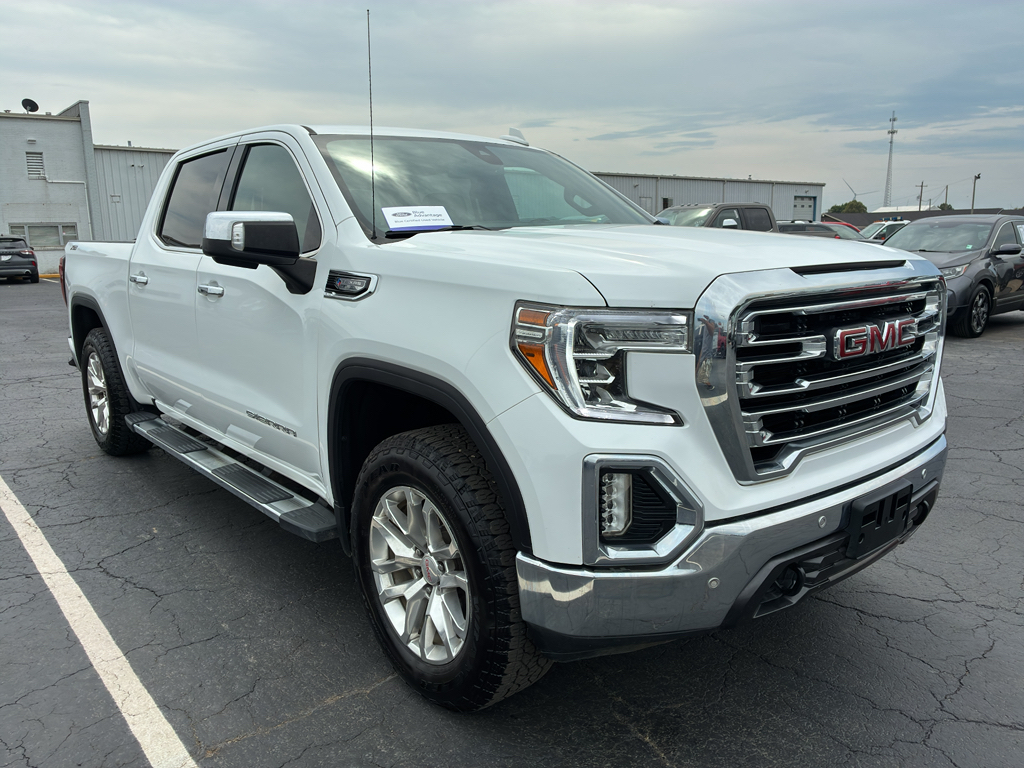 2021 GMC Sierra SLT photo 3