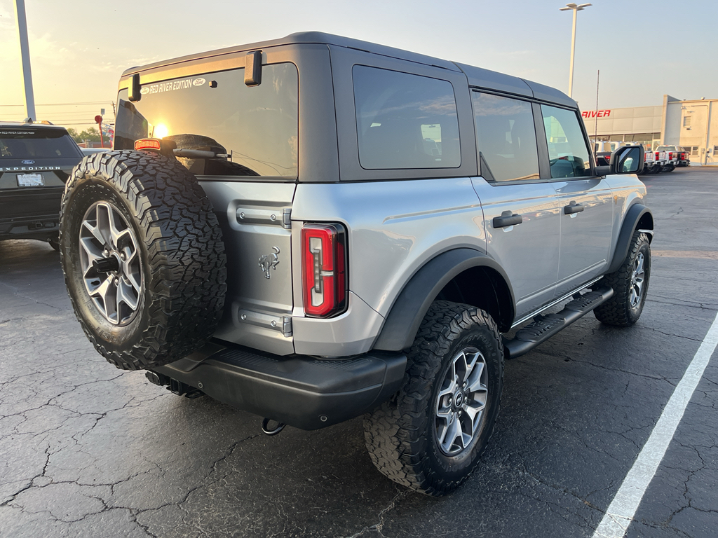 2023 Ford Bronco Badlands photo 5