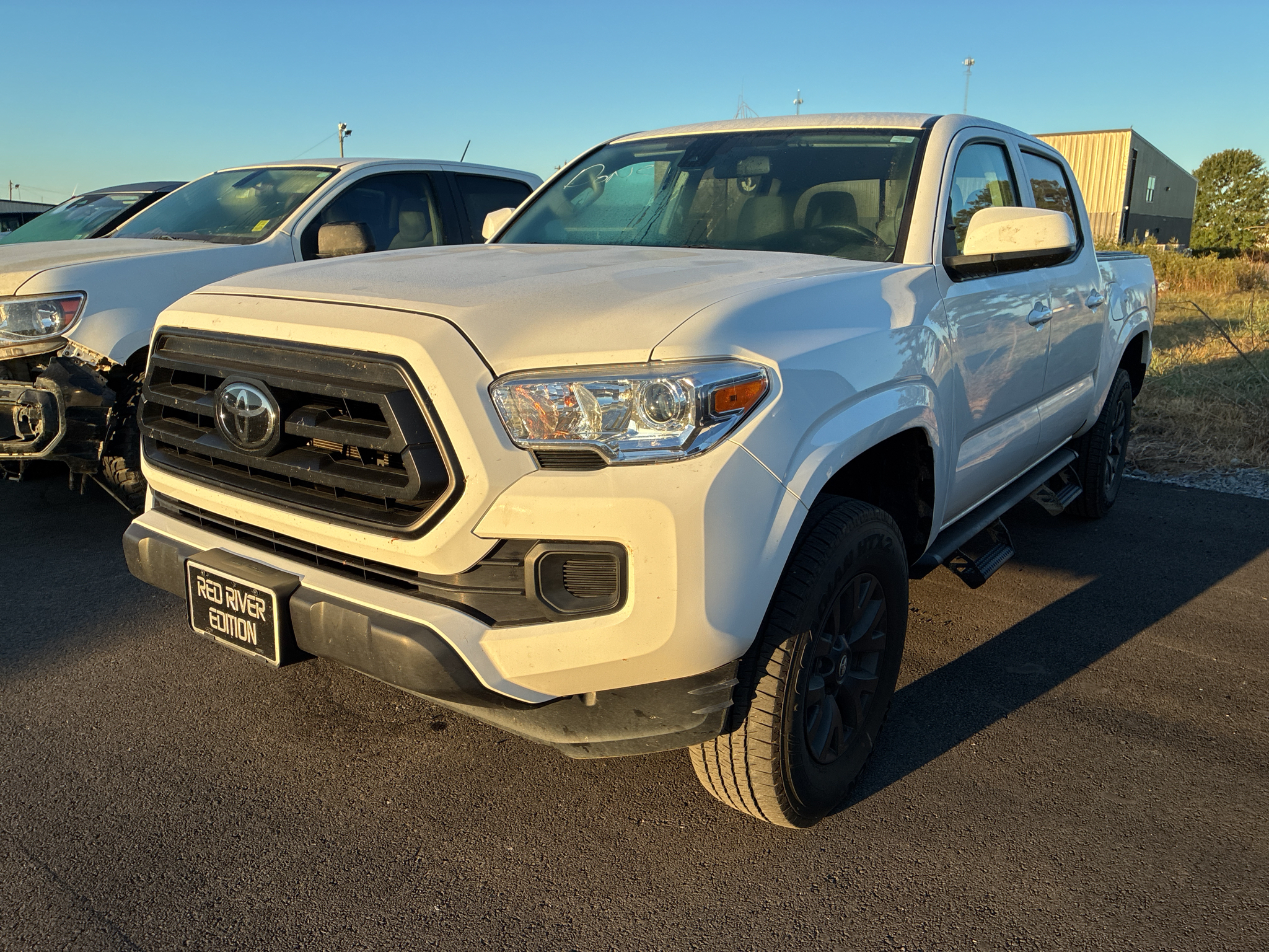 2023 Toyota Tacoma SR photo 2