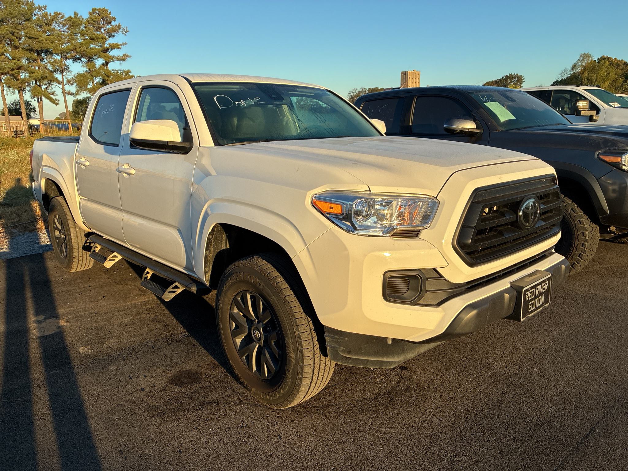 2023 Toyota Tacoma SR photo 1