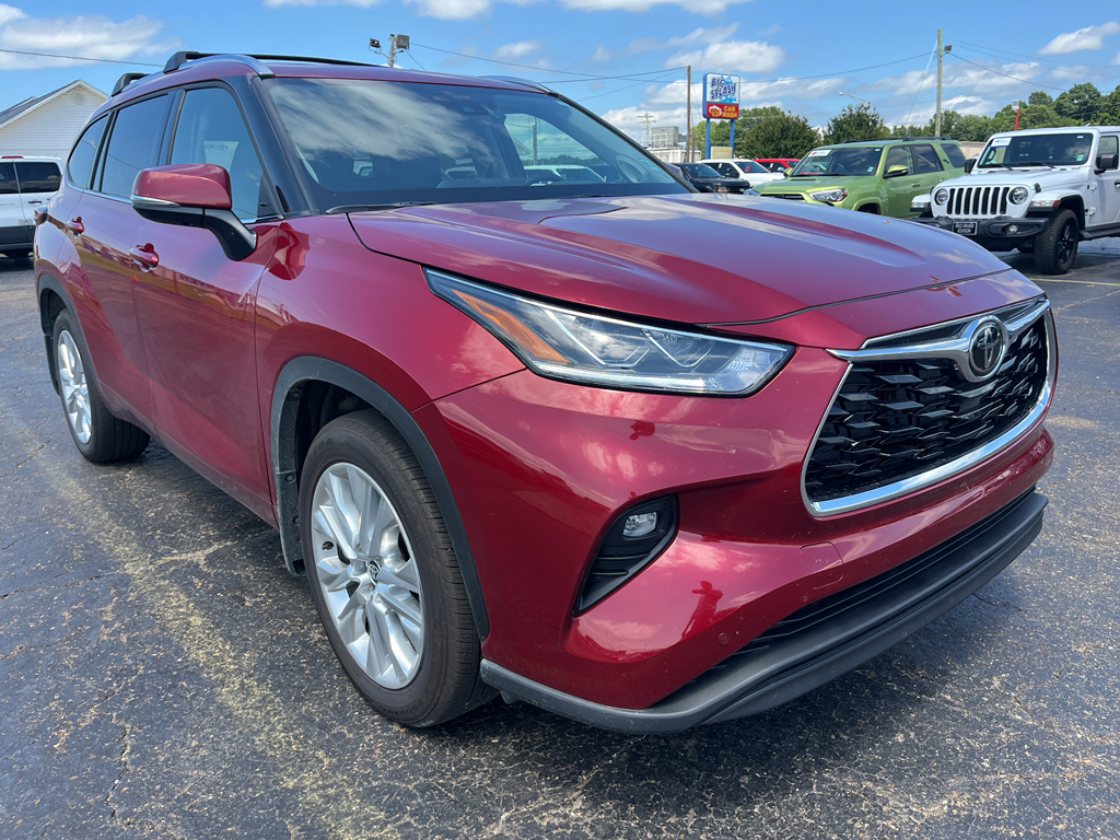 2026 Toyota Highlander Limited photo 3