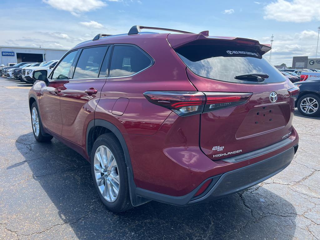 2026 Toyota Highlander representative vehicle photo