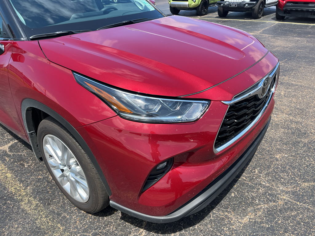 2026 Toyota Highlander representative vehicle photo