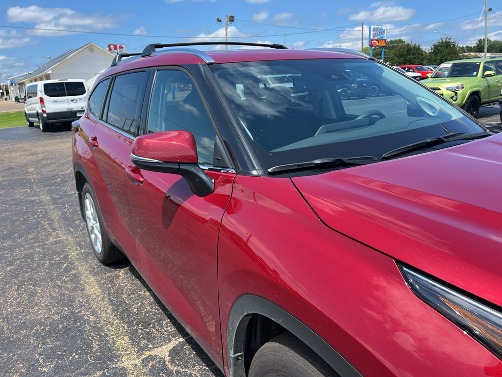 2026 Toyota Highlander representative vehicle photo