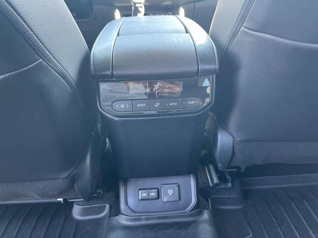 2026 Toyota Highlander representative vehicle photo