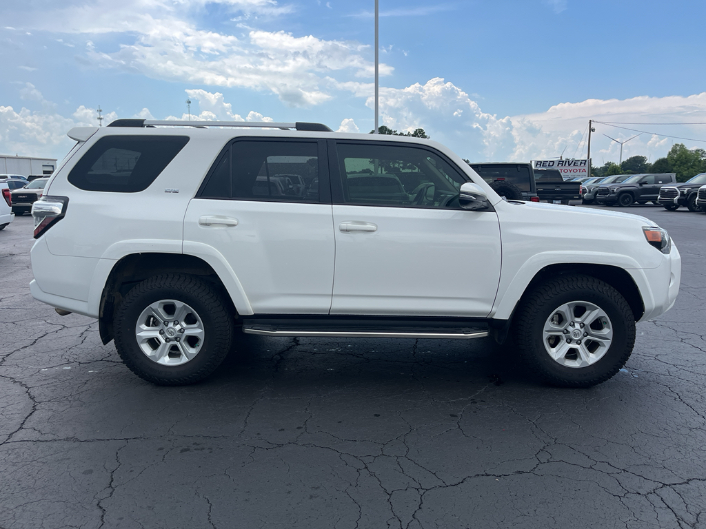 2020 Toyota 4Runner representative vehicle photo