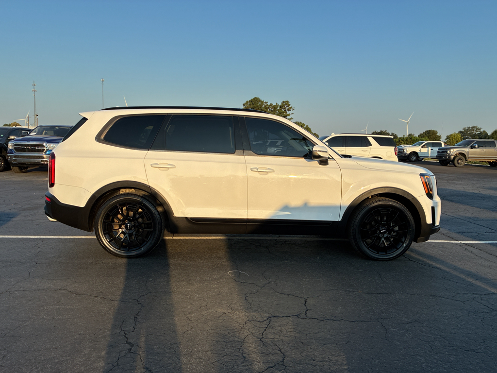 2022 Kia Telluride EX photo 4