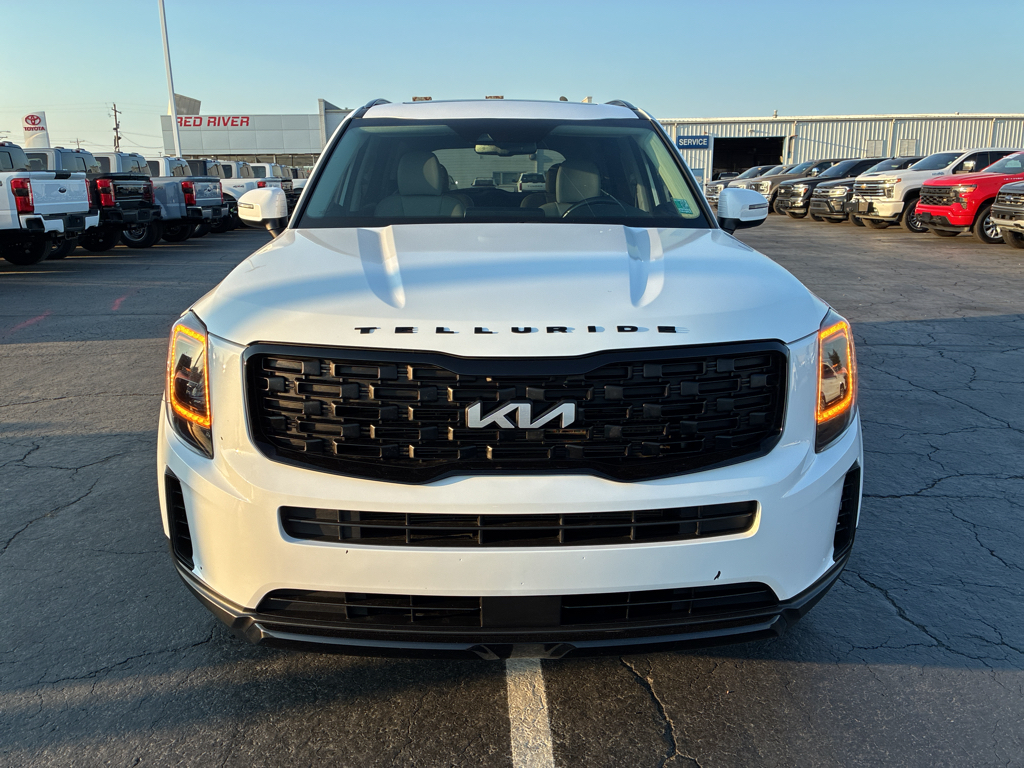 2022 Kia Telluride EX photo 2