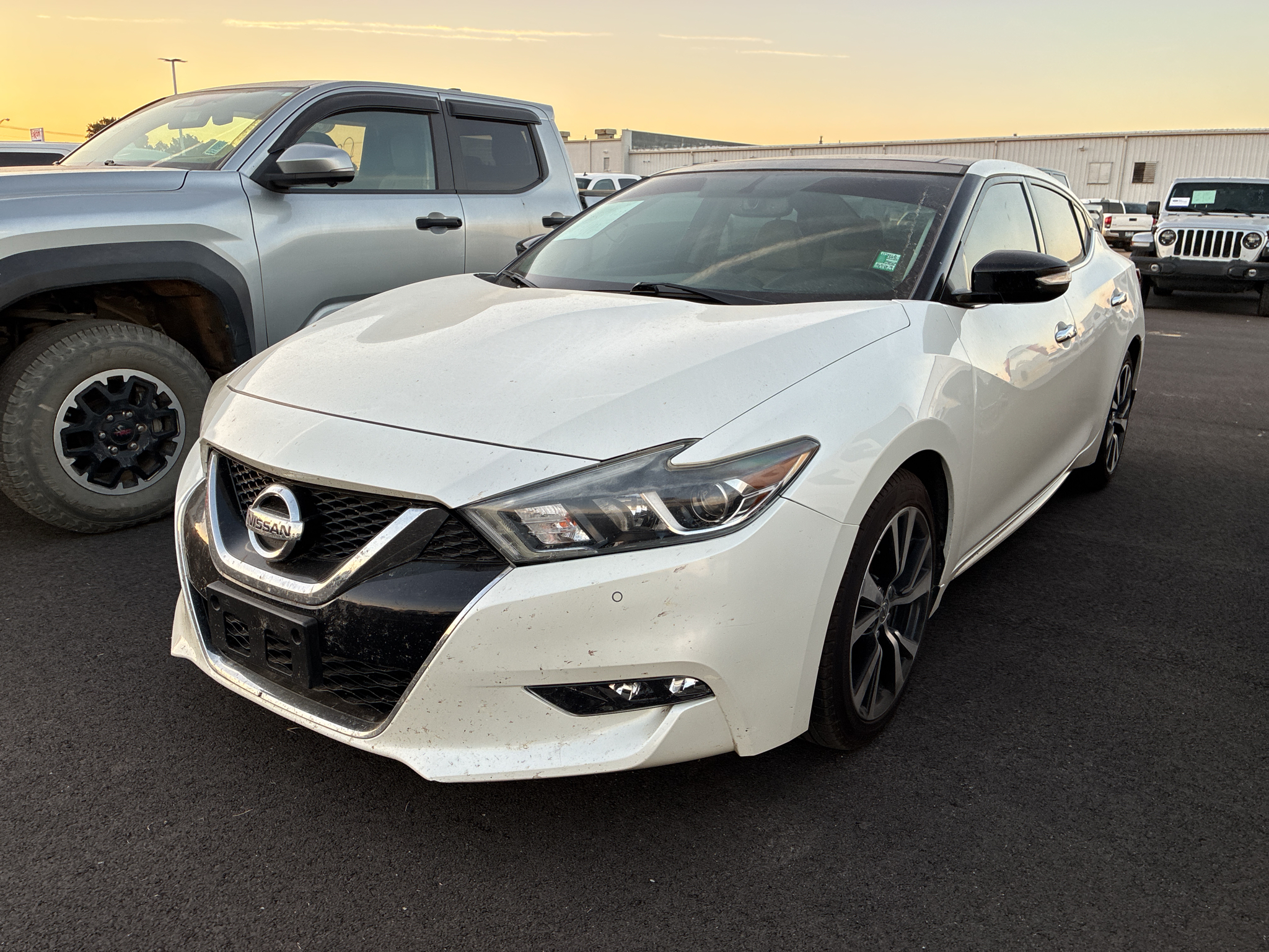 2018 Nissan Maxima vehicle photo 1