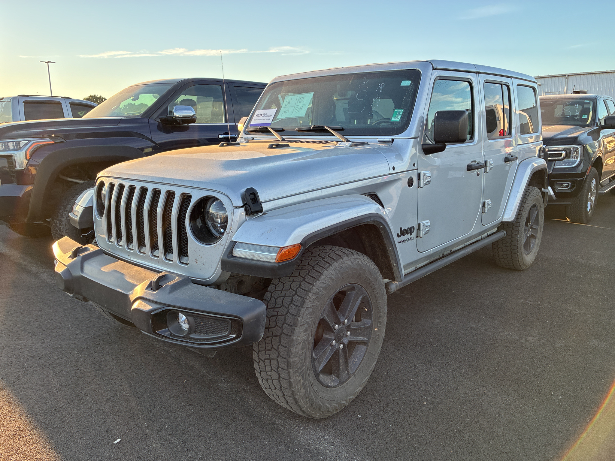 2022 Jeep Wrangler Unlimited Sahara Altitude photo 1