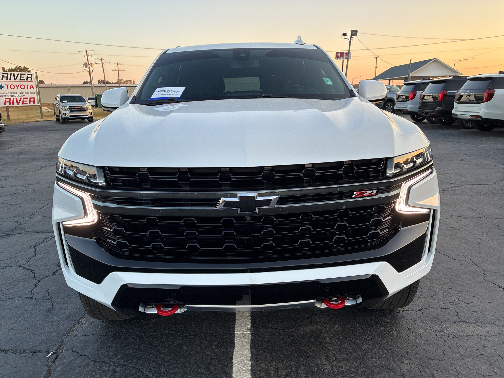 2022 Chevrolet Tahoe Z71 photo 2