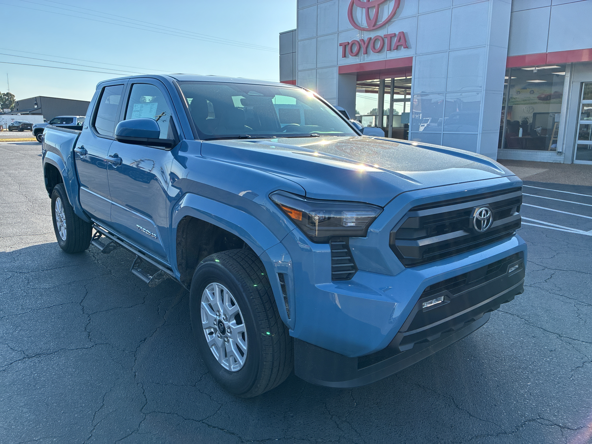 2026 Toyota Tacoma SR5 photo 3