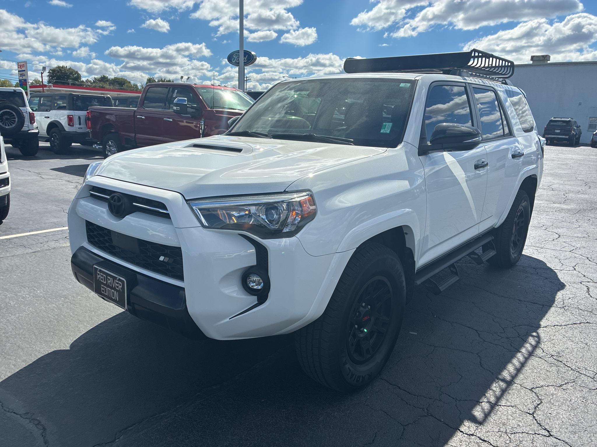 2021 Toyota 4Runner Venture photo 1