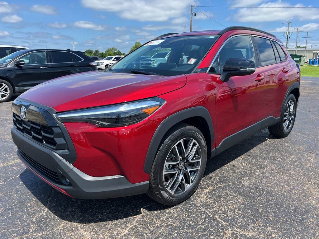 2026 Toyota Corolla Cross XLE photo 1