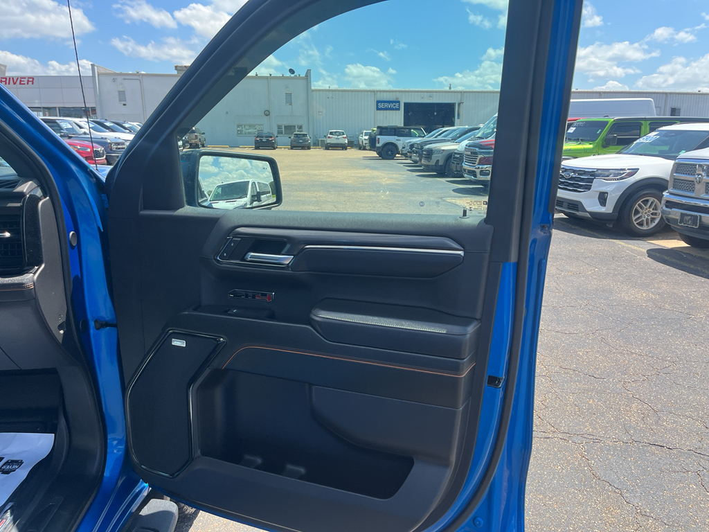 2024 Gmc Sierra representative vehicle photo