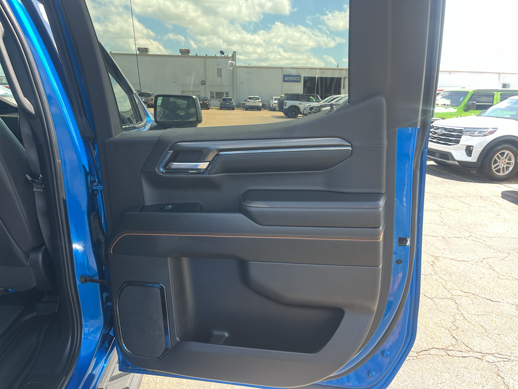 2024 Gmc Sierra representative vehicle photo