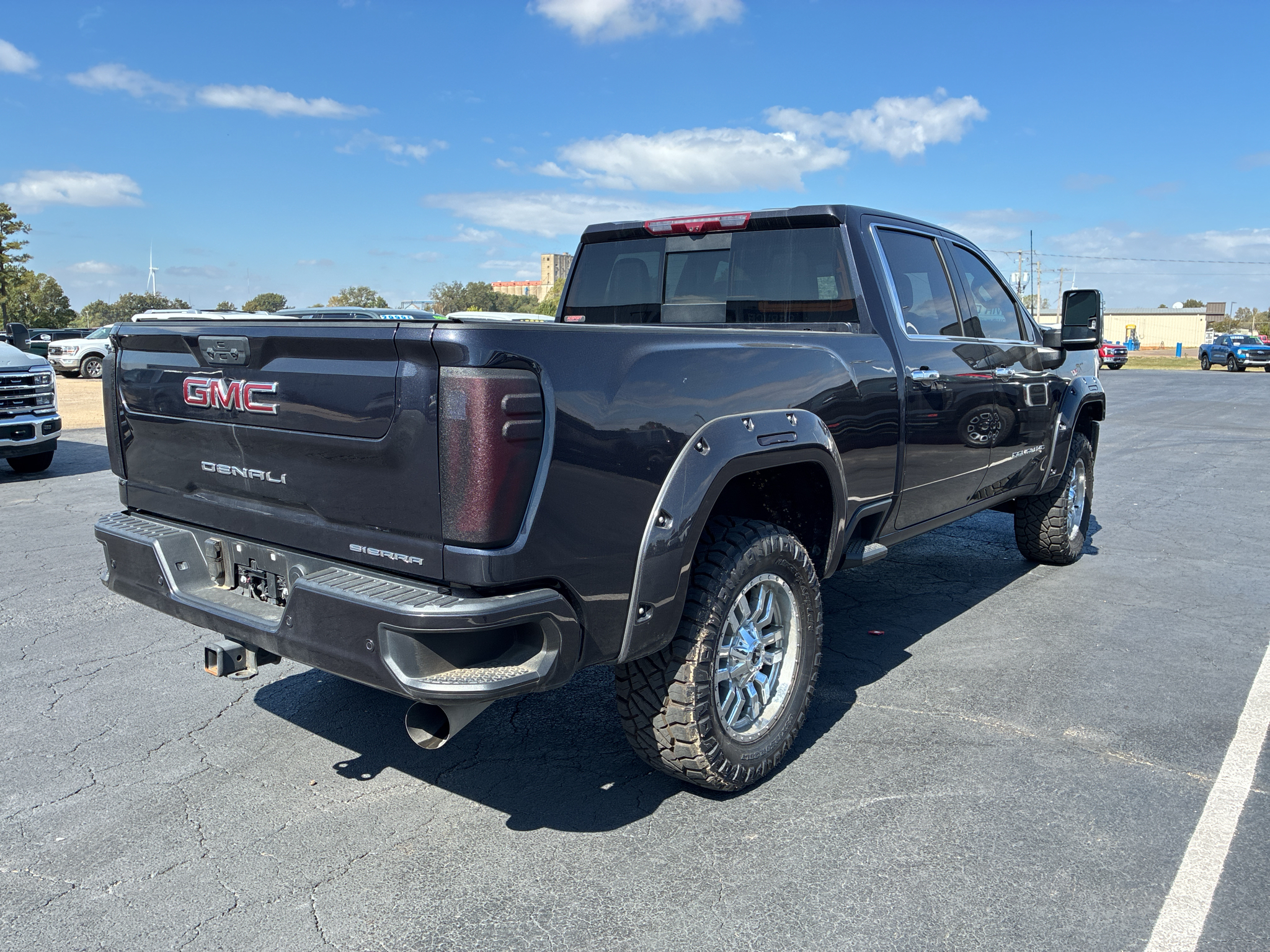 2024 GMC Sierra Denali photo 5