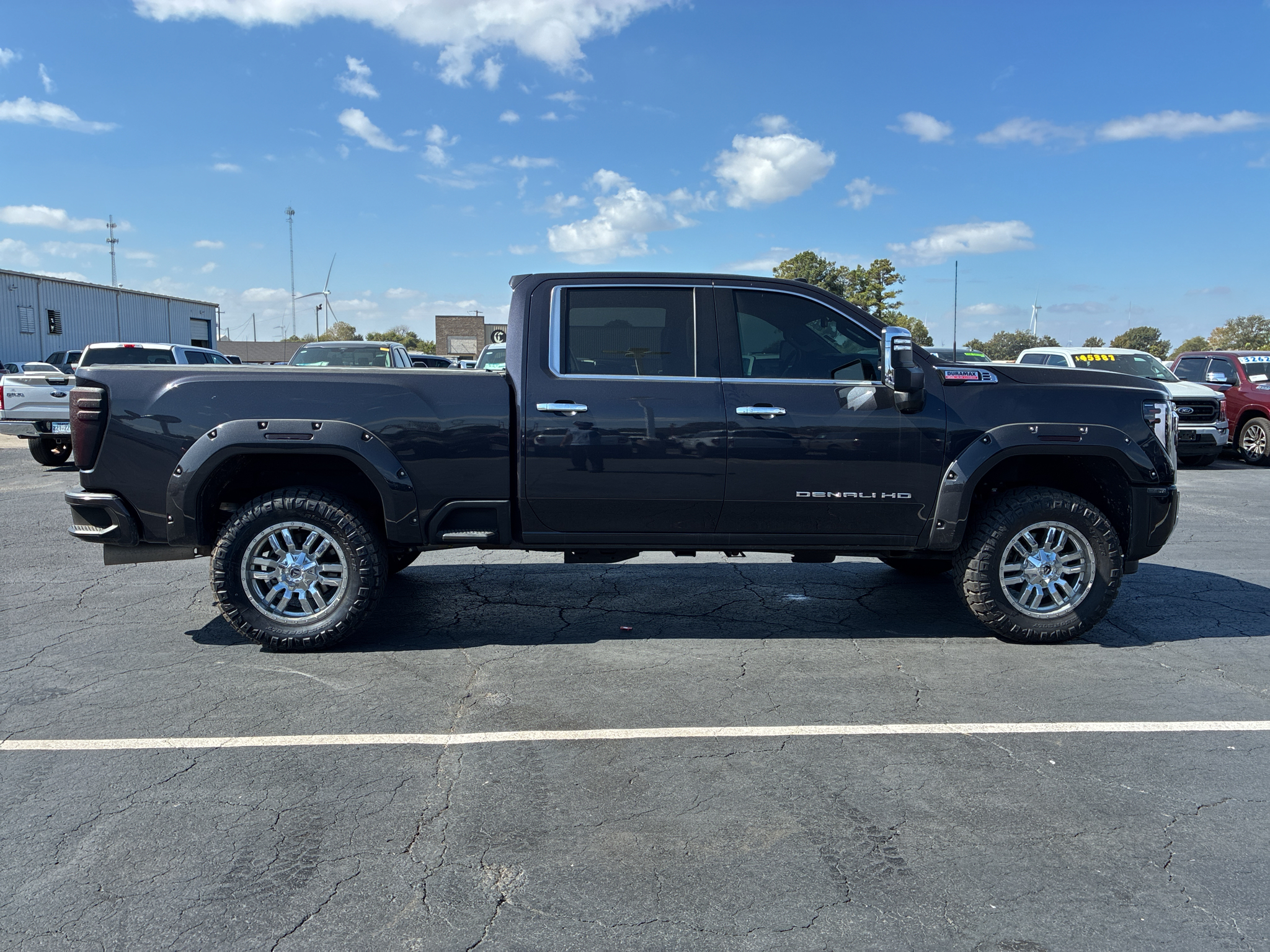 2024 GMC Sierra Denali photo 4