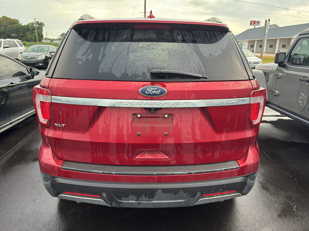 2019 Ford Explorer XLT photo 3