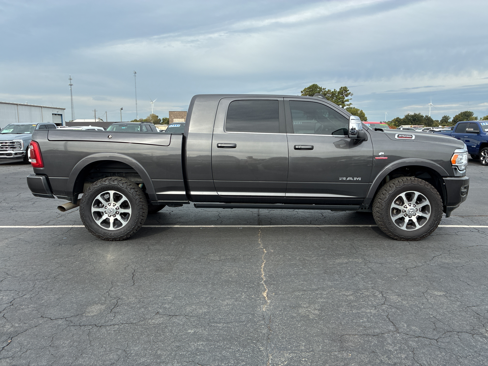 2024 Ram 2500 Longhorn photo 4