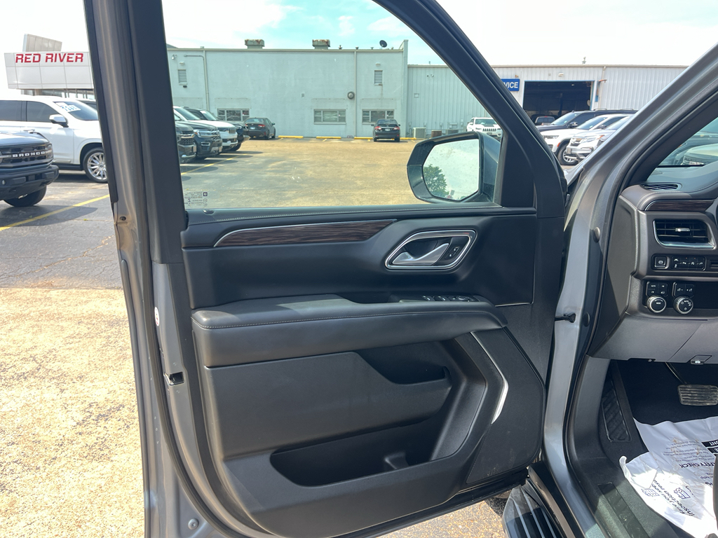 2022 Chevrolet Tahoe representative vehicle photo