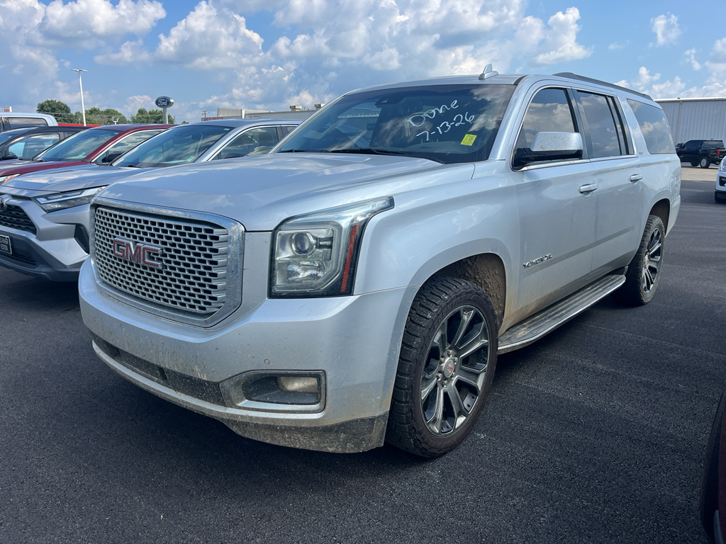 2016 GMC Yukon XL SLT photo 1