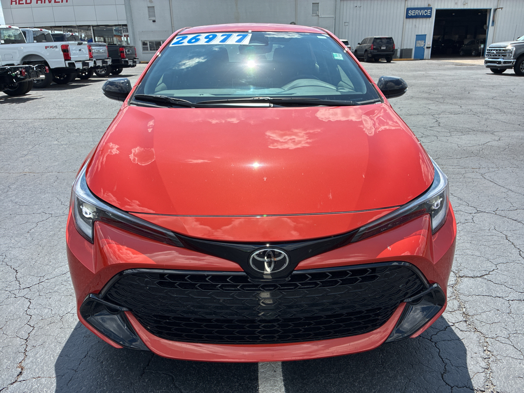 2026 Toyota Corolla Hatchback SE photo 2