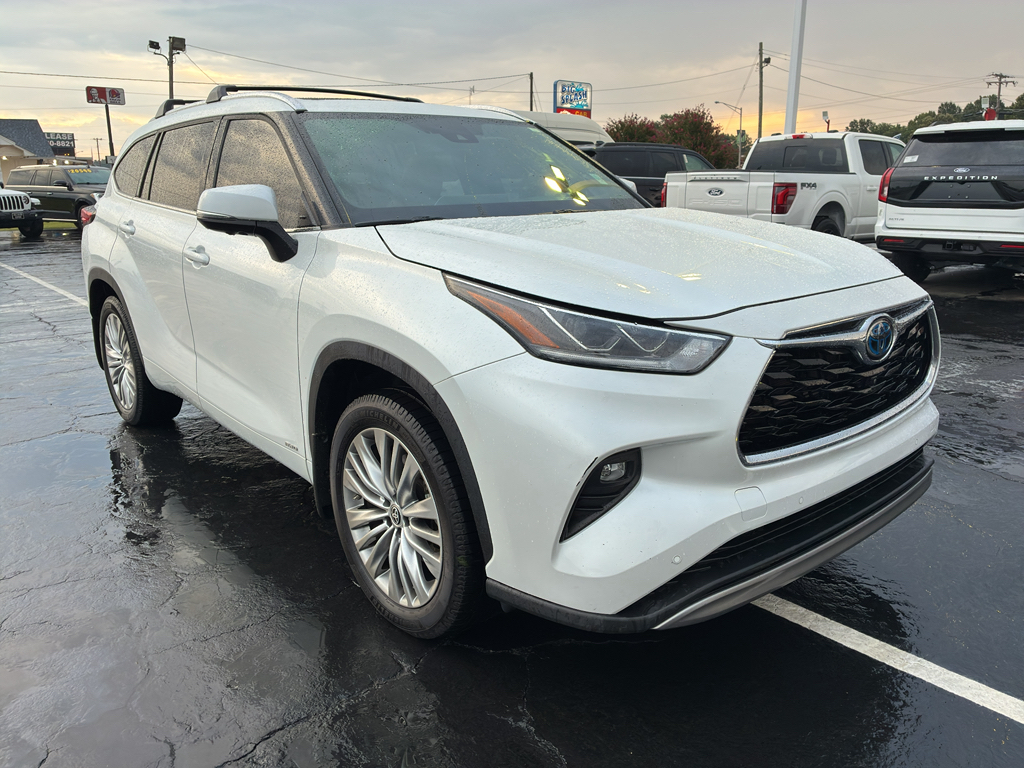2023 Toyota Highlander Hybrid Hybrid Platinum photo 3