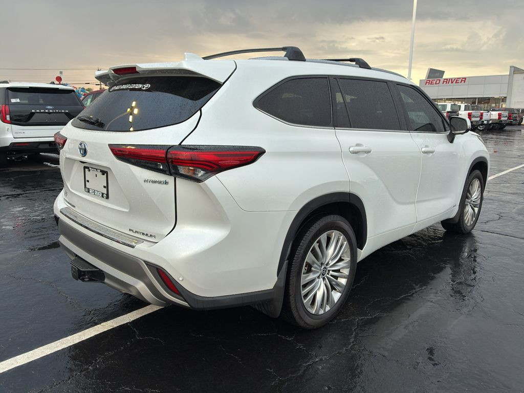 2023 Toyota Highlander Hybrid Hybrid Platinum photo 5